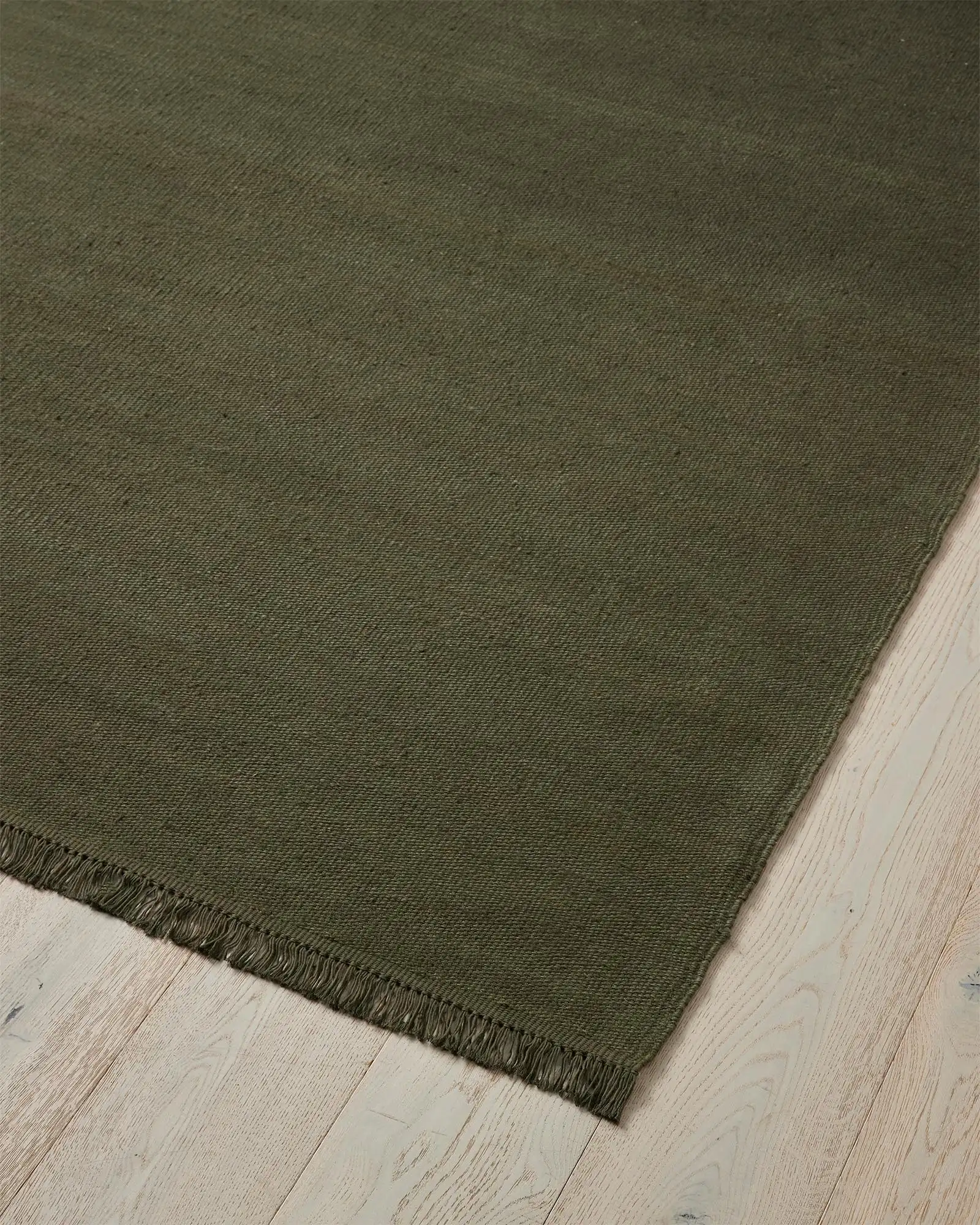 Emilio Rug, Kale