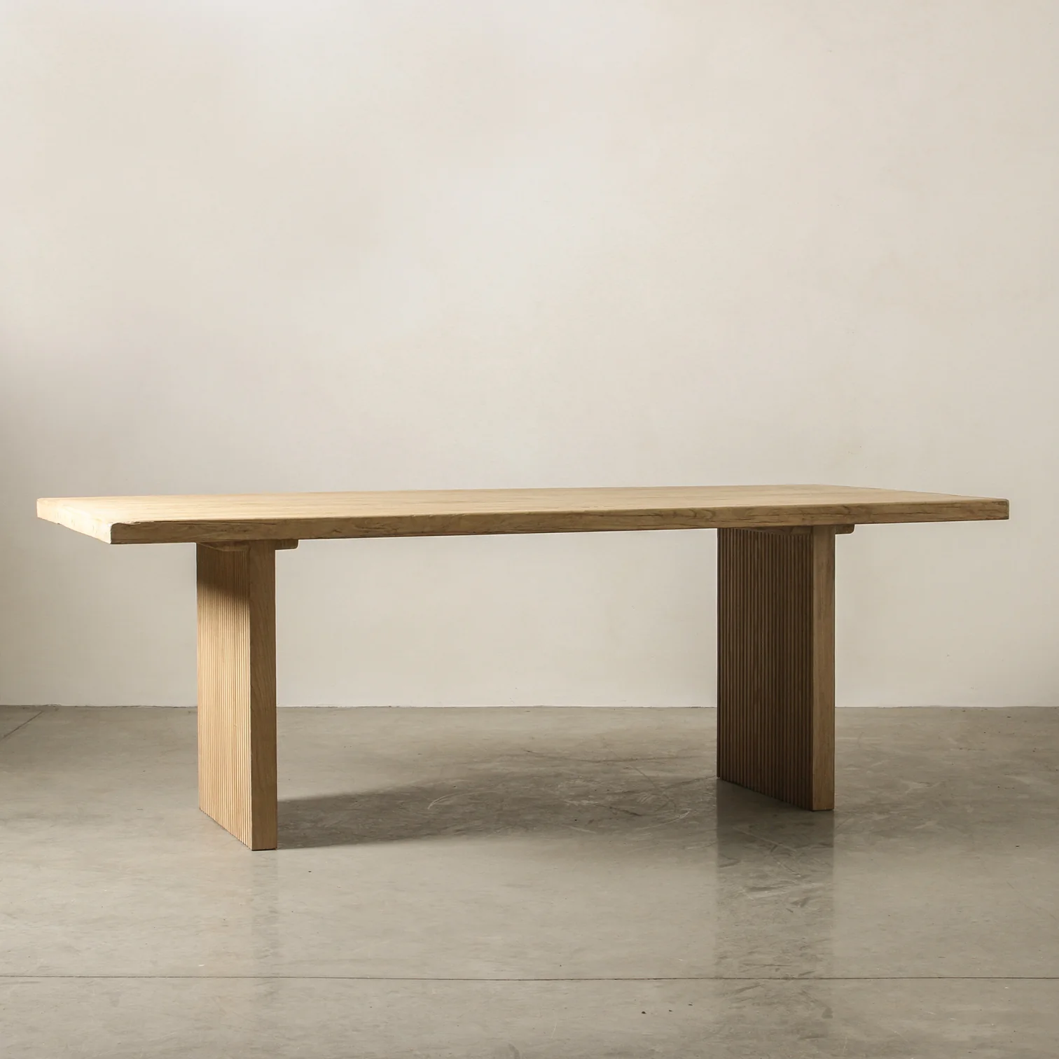 Kora Dining Table